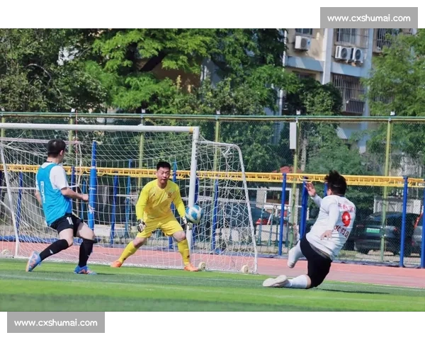 第五届社区杯 8 人制足球赛通州赛区热血开赛